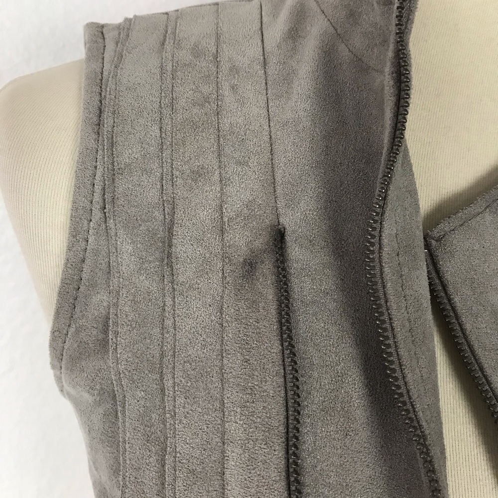 BCBG Max Azria Damien Suede Crop Vest - Picture 4 of 8